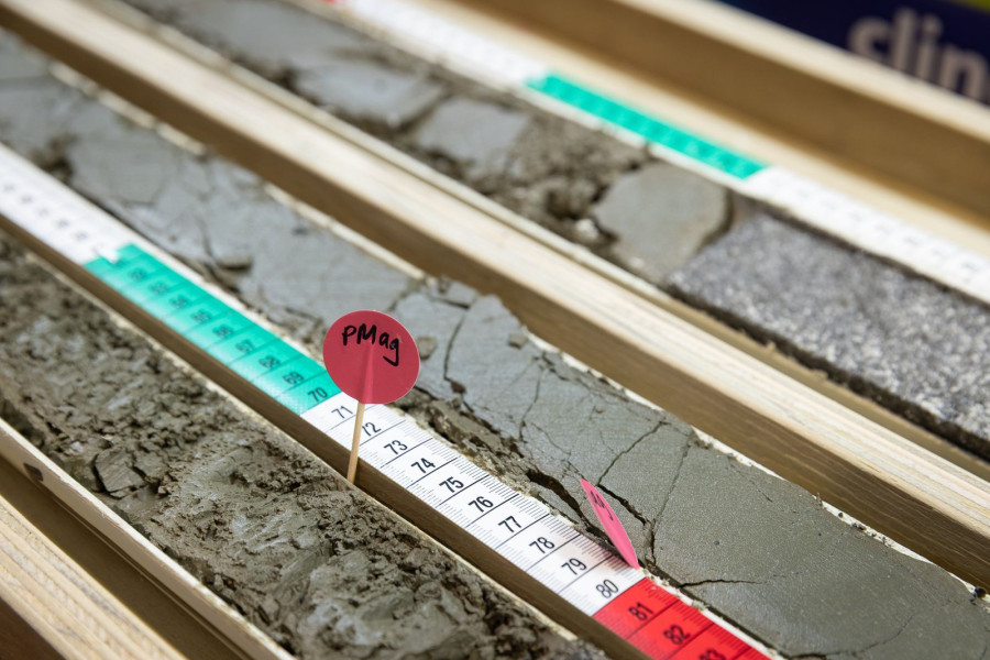 The green colour gives an indication of the presence of diatoms, which was confirmed by analysis of samples. Photo: Ana Tovey 