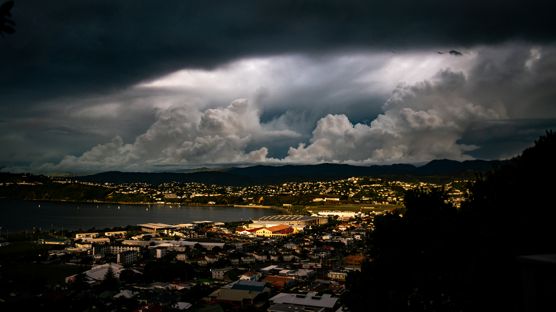 Storm clouds over Wellington HannahCreary DSC01588 1